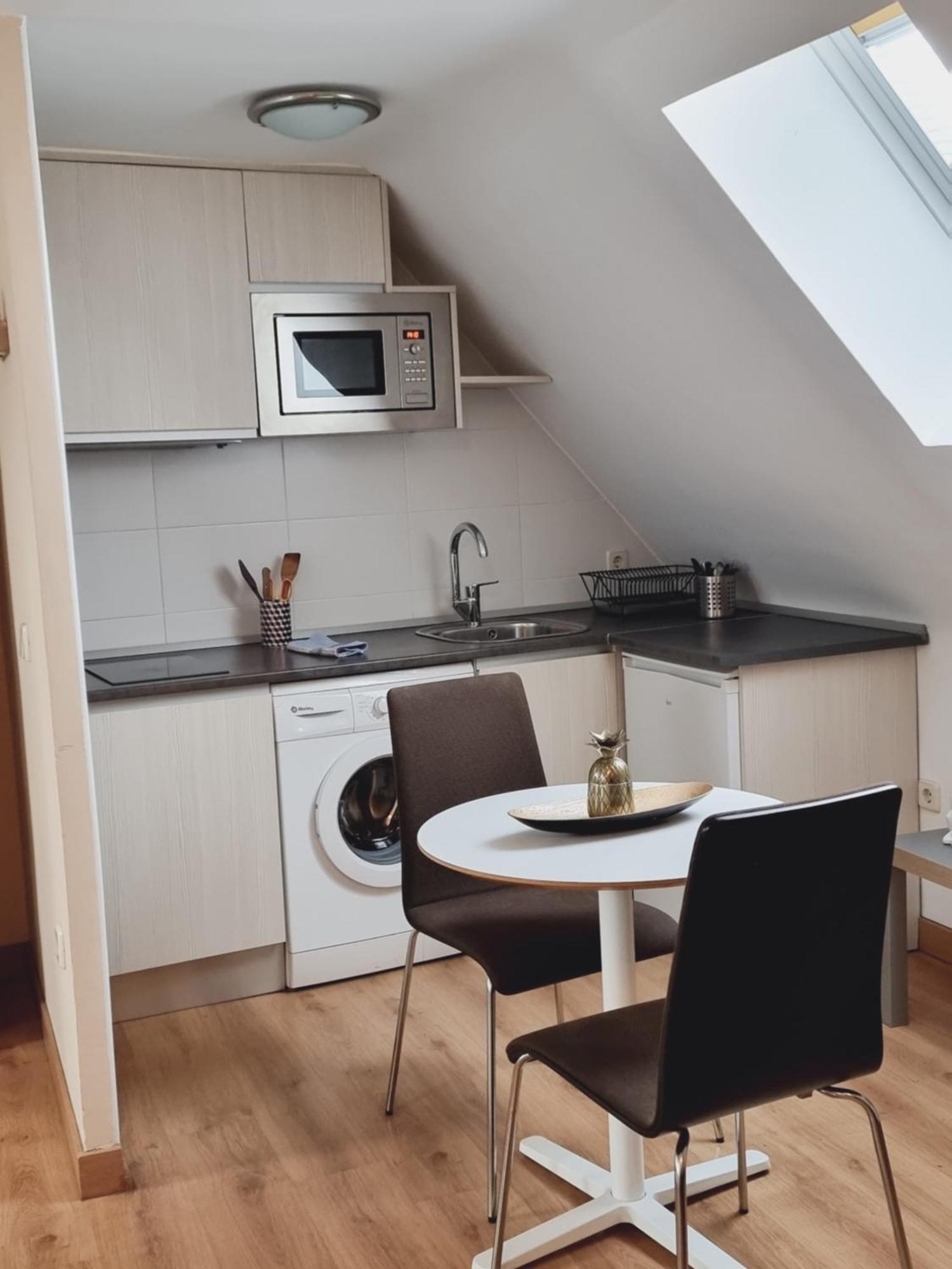 Apartamentos Salvia 4 Мадрид Экстерьер фото